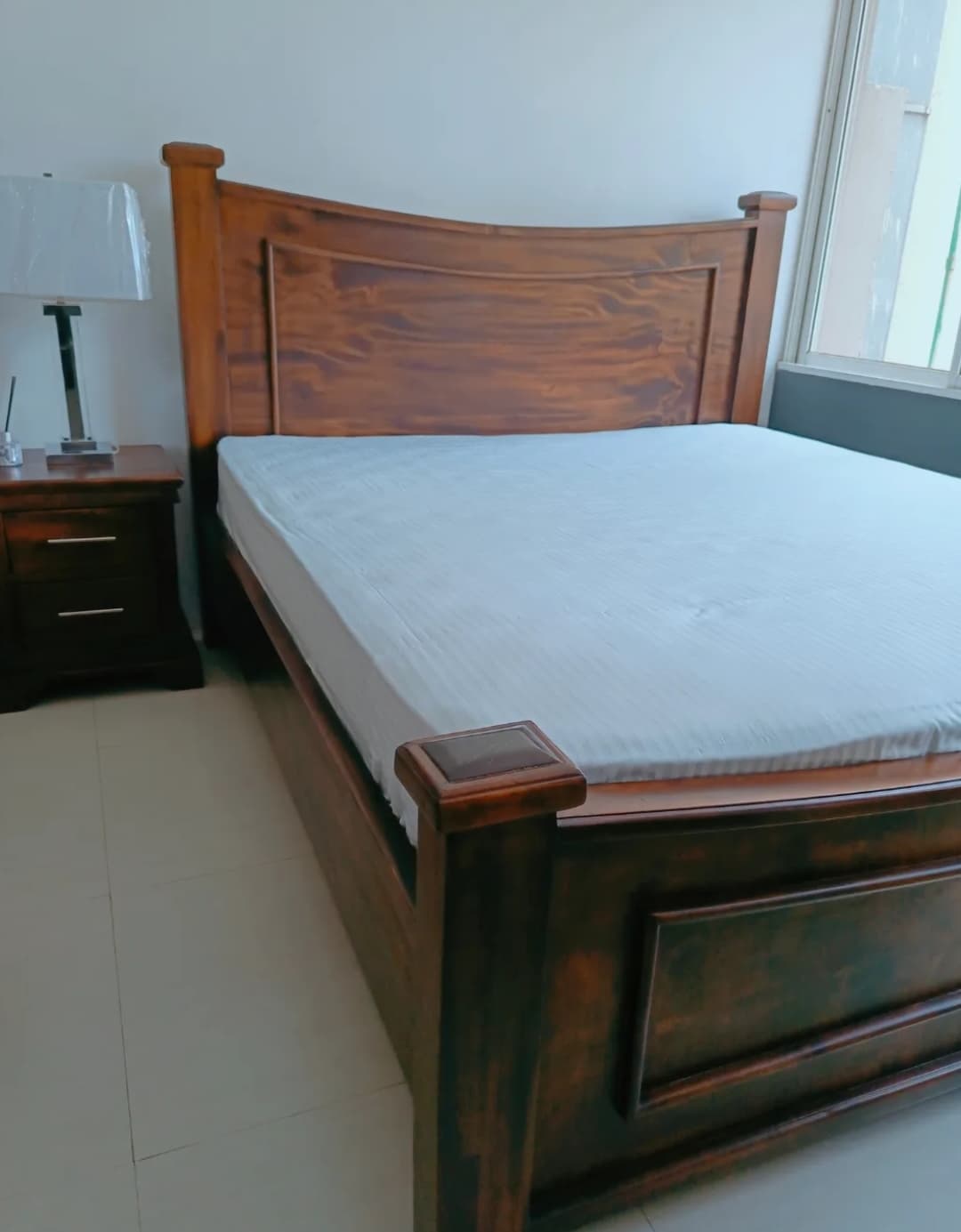 Mahogany Bed